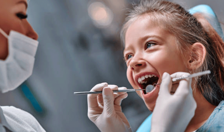 Check-ups with the pediatric dentist: how often should you go for them?
